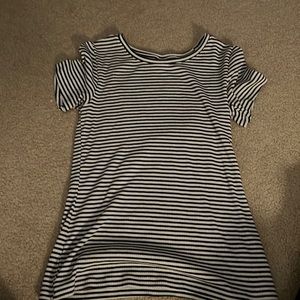 old navy shirt
